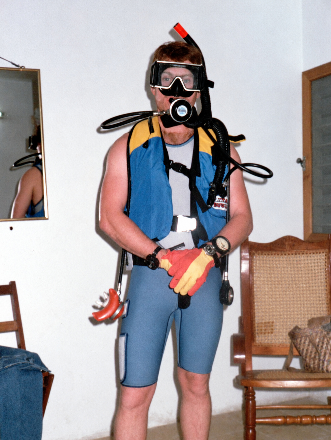 Perry Wayne Hollingsworth wearing scuba gear in Cozumel in summer 1984